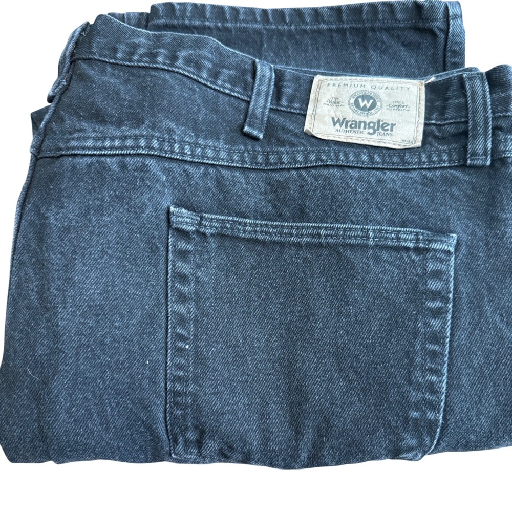Wrangler Mens Jeans 46x29 Regular Fit Dark Wash Denim Cotton - Picture 1 of 8